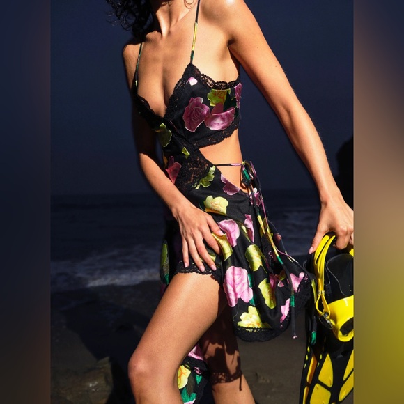 FOR LOVE & LEMONS Madison Mini Dress in Black Floral Size XS - Picture 2 of 8